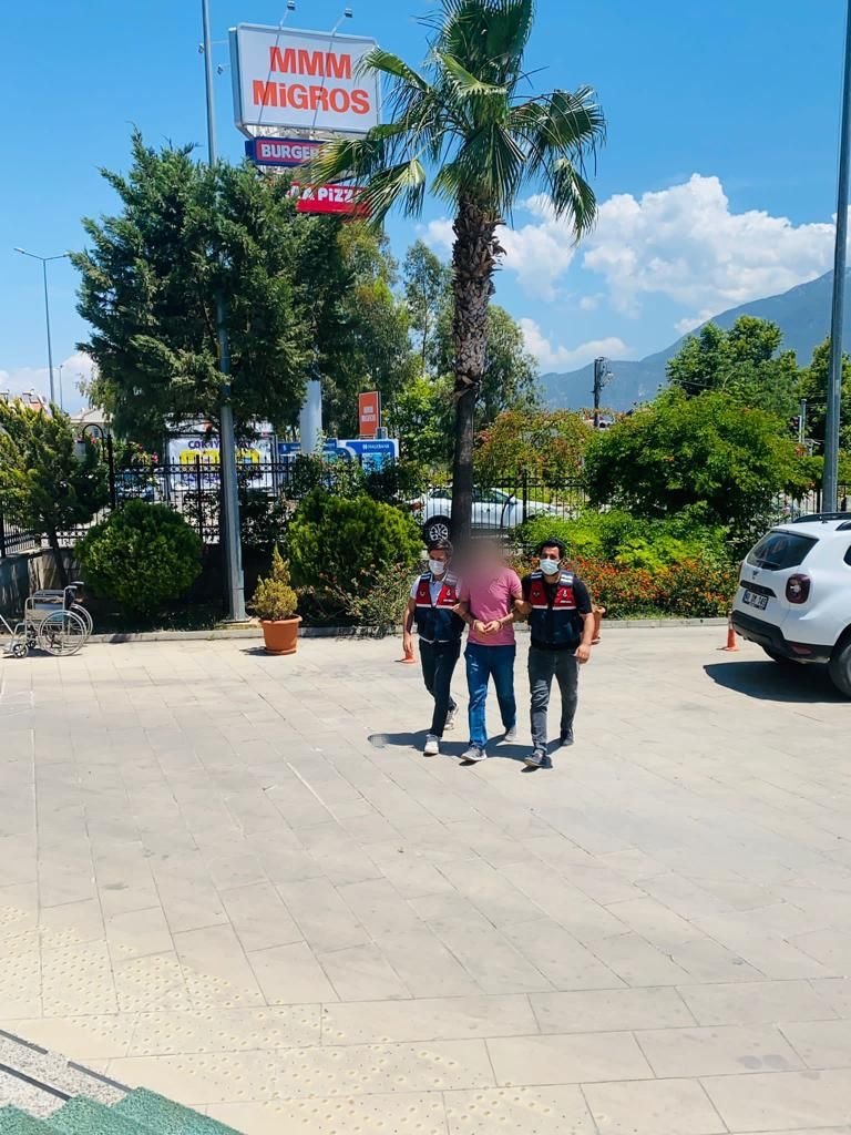 6 YIL HAPİS CEZASI ALAN  FETÖ FİRARİ YAKALANDI