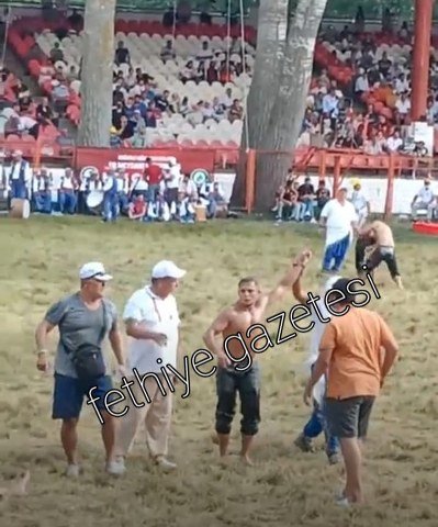 FETHİYELİ GENÇ GÜREŞÇİ KIRKPINAR’DA ŞAMPİYON OLDU