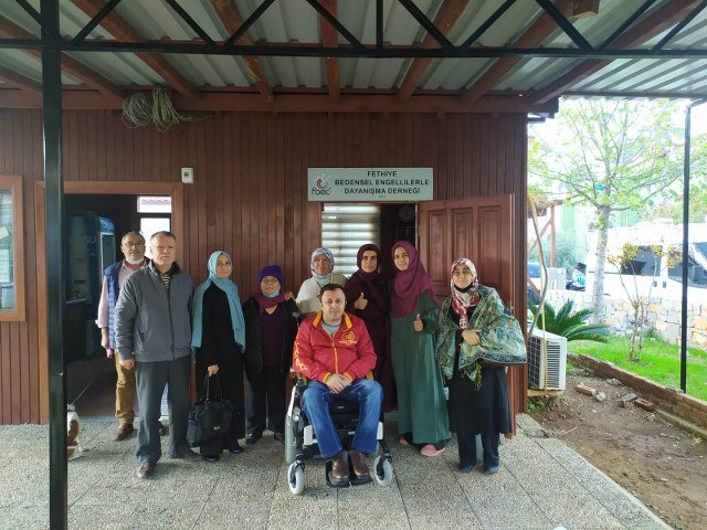 Saadet Partili Kadınlar Engelli Vatandaşları Unutmadı