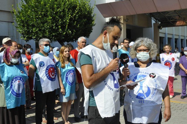 Hekimler ve Sağlıkçılar İş Bıraktı