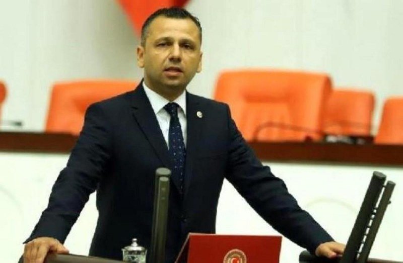 CHP’li Burak Erbay İçişleri Bakanı’na “çadırları” sordu